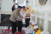 Kapolres Rohil dan Wakil Bupati Lepas Jamaah Haji Panipahan, Suasana Haru Warnai Keberangkatan