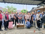 Polres Labuhanbatu dan BNNK Labura Gelar Operasi Sarang Narkoba, Dua Pria Diamankan Bersama Barang Bukti Sabu