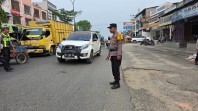 Polsek Bagan Sinembah Perkuat Pelayanan Pagi, Personel Atur Arus Lalu Lintas di Titik Rawan