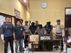 Panik Saat Razia, Tiga Pria di Panipahan Terseret Kasus Sabu, Paket Kristal Putih Disembunyikan di Balik Plat Motor
