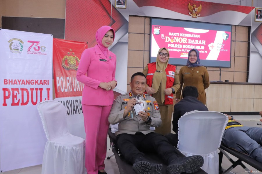 Polres Rokan Hilir Gelar Donor Darah Sambut HUT Bhayangkara ke-79