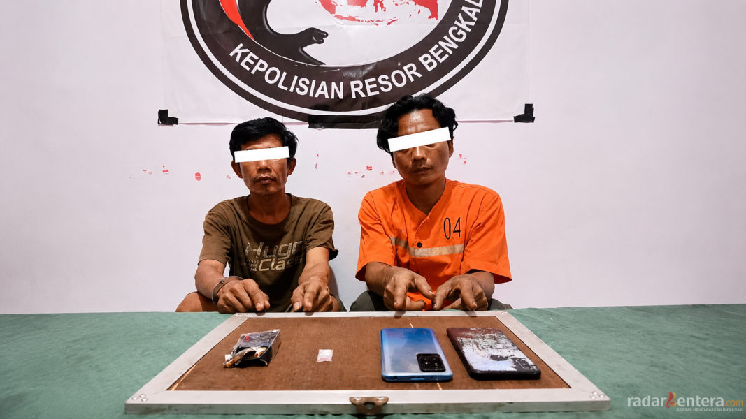 Satresnarkoba Polres Bengkalis Bongkar Dugaan Transaksi Sabu di Simpang Puncak, Dua Pria Diamankan