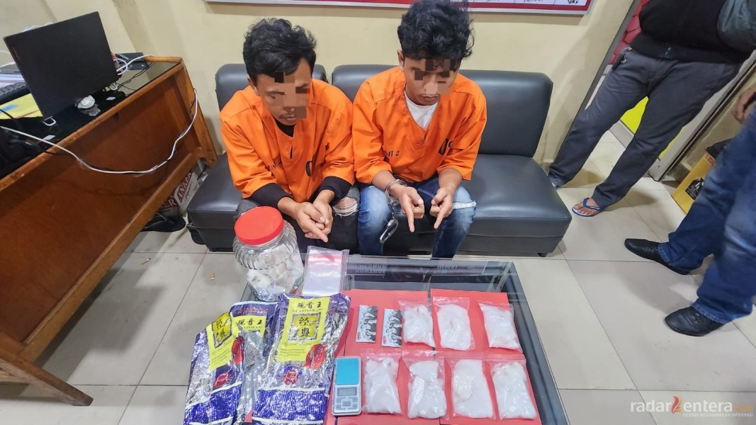 Polres Dumai Ungkap 650 Gram Sabu dan Etomidate di Bathin Solapan, Dua Pria Diamankan
