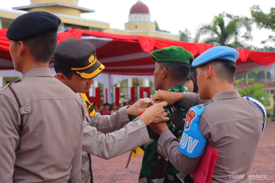 Polres Rohil Apel Gelar Pasukan Ops Mantab Brata LK dan Simulasi Pengamanan Pemilu 2024