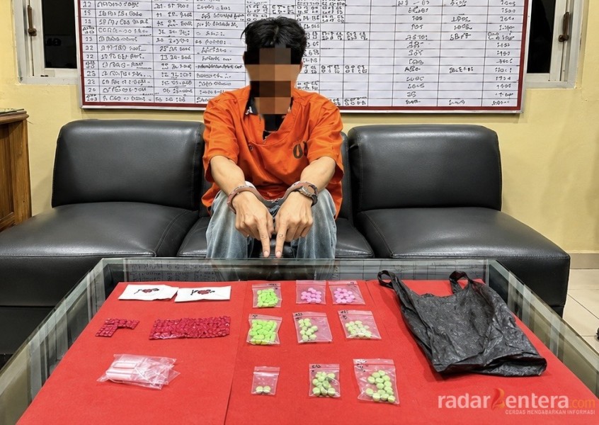 Disembunyikan di Dalam Tanah, 115 Pil Ekstasi hingga Happy Five Ditemukan Polisi