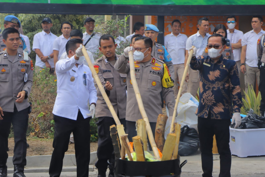 Polda Lampung Musnahkan Ratusan Kilo Narkotika