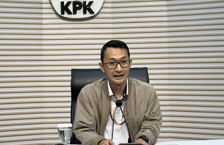 KPK Klarifikasi Isu Penggeledahan Mobil Dinas Plt Gubernur Riau