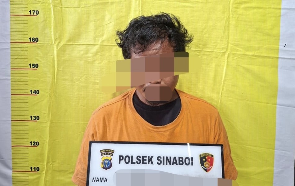 Menyamar Pakai Daster dan Kerudung, Tiga Pelaku Bobol Toko HP di Sinaboi, Kerugian Ditaksir Rp40 Juta
