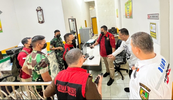 Kantor PT SPRH Perseroda dan Rumah Eks Direksi Digeledah Kejati Riau