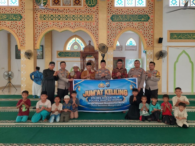Jumat Keliling di Masjid Raya An-Nur, Kapolsek Rantau Kopar Pererat Silaturahmi dengan Warga