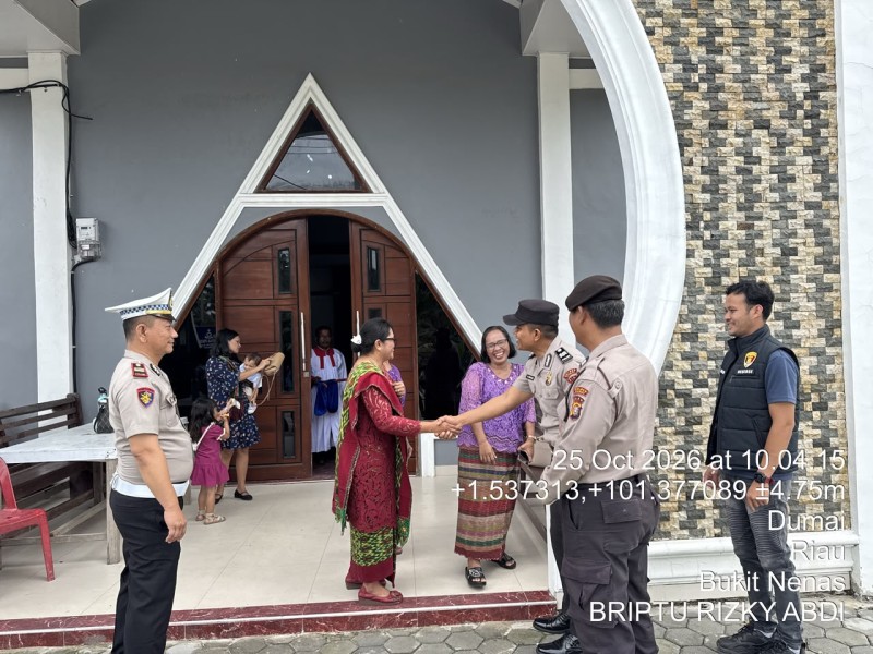 Minggu Kasih di Gereja HKBP Pardomuan, Polsek Bukit Kapur Perkuat Toleransi dan Keamanan Ibadah