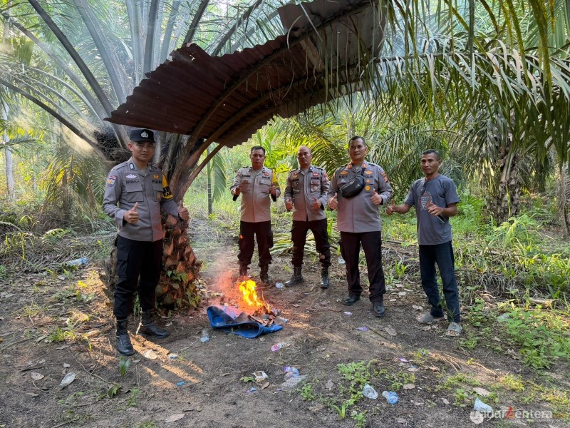 Polsek Pujud Segel Lokasi Diduga Sarang Narkoba di Sukajadi, Bong dan Alat Hisap Dimusnahkan