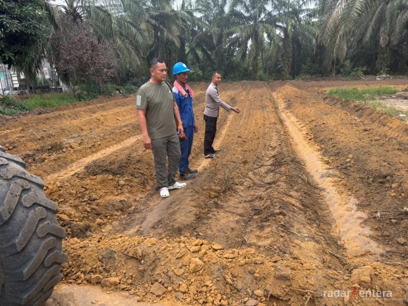 Dukung Asta Cita Presiden, Polsek Pujud Tambah Lahan Ketahanan Pangan Jagung Seluas 0,3 Hektare