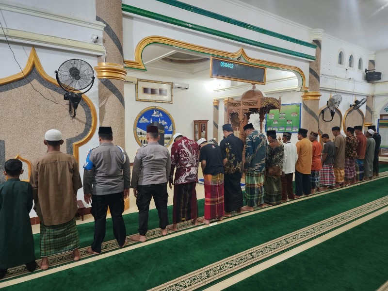 Subuh Keliling Polsek Bangko Pusako, Polisi Buka Ruang Dialog dan Serap Aspirasi Warga