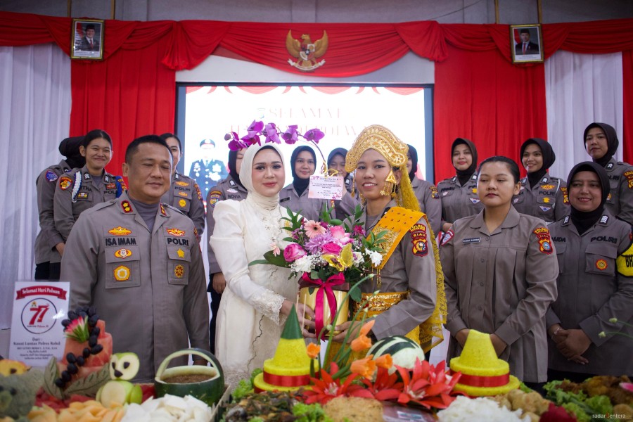 Polres Rokan Hilir Gelar Syukuran HUT ke-77 Polwan, Kapolres Tekankan Etika dan Profesionalisme