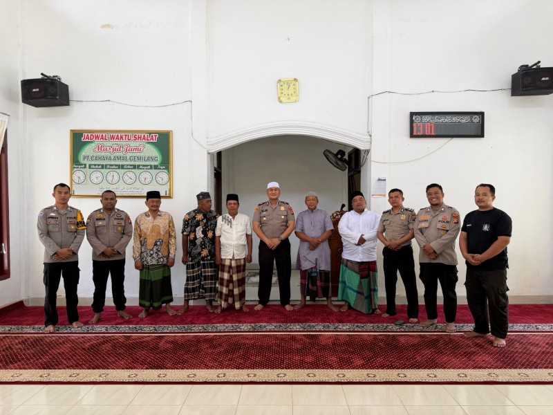 Kapolsek Pujud Gelar Patroli Dialogis dan Sholat Zuhur Berjamaah di Bulan Suci Ramadhan