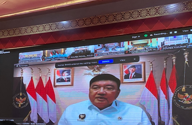 Kabut Asap Riau Ancam Negara Tetangga, Ini Pesan Menkopolkam