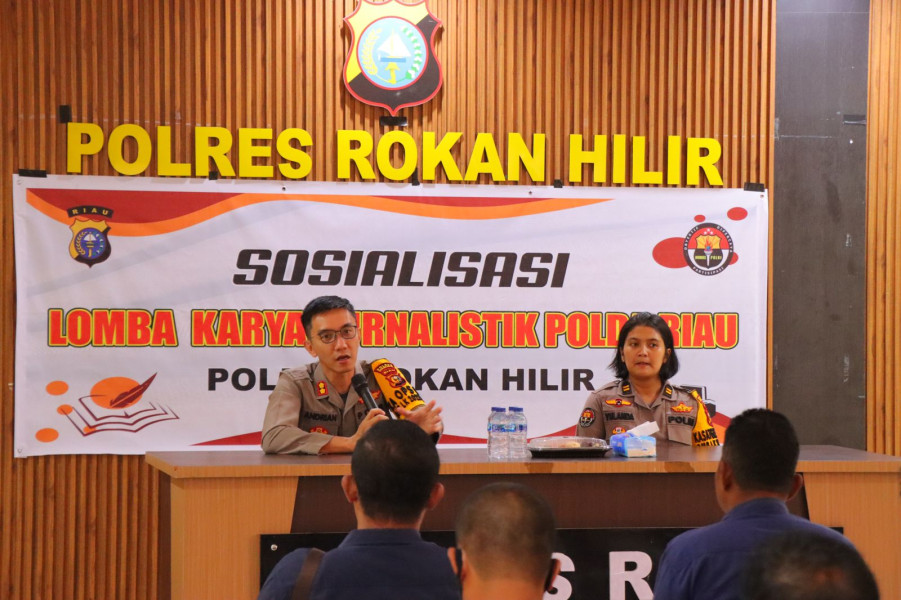 Kapolres Rohil Sosialisasikan Lomba Karya Jurnalistik di Hadapan Wartawan