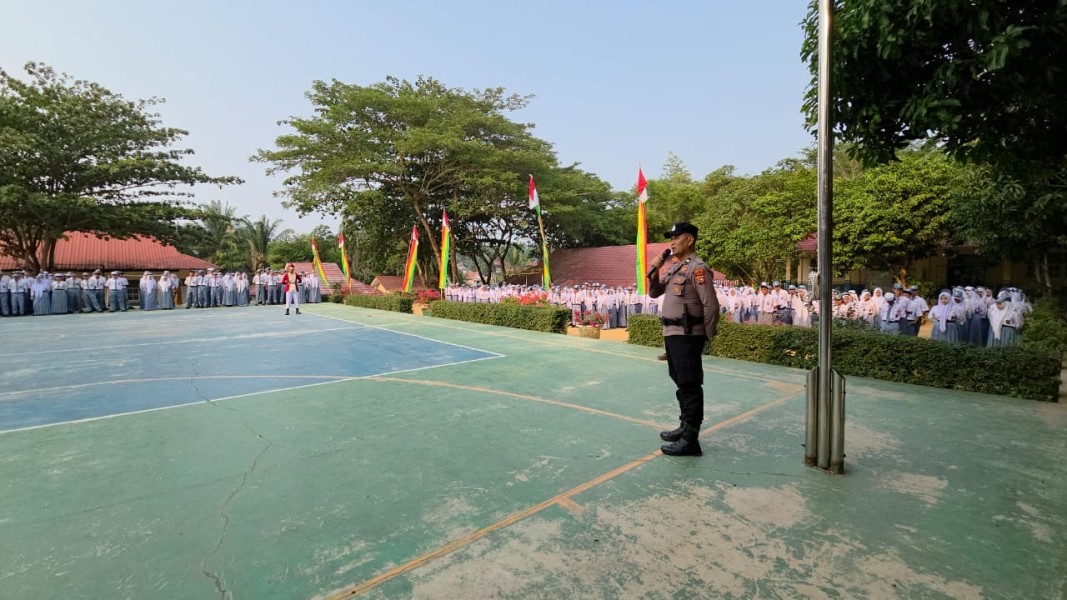 Polsek Bagan Sinembah Tekankan Disiplin, Bahaya Narkoba, dan Keselamatan Berlalu Lintas kepada Pelajar SMA N 5 Rohil