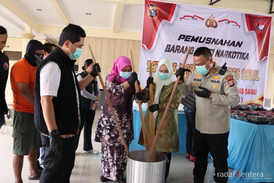 Polres Rohil Musnahkan Hampir 80 Kilogram Sabu Hasil Ungkapan Besar Satresnarkoba