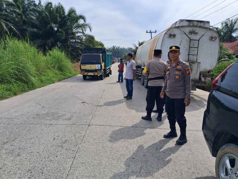 Tim RAGA Polsek Pujud Patroli Jalur Strategis, Antisipasi Premanisme dan Pungli di Wilayah Rokan Hilir