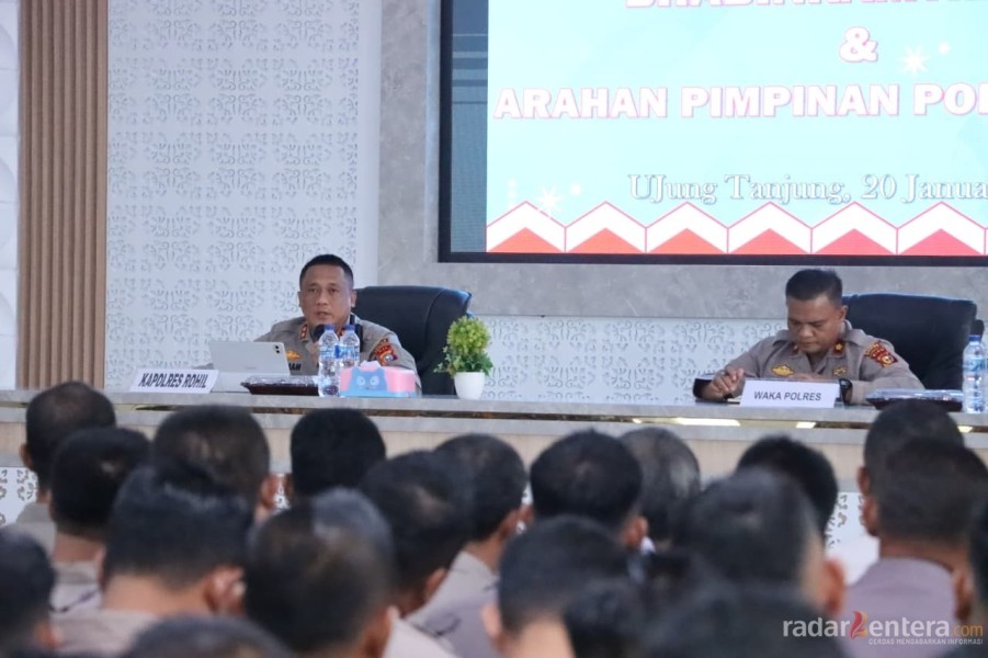 Kapolres Rohil Tekankan Peran Strategis Bhabinkamtibmas dalam Anev Bulanan