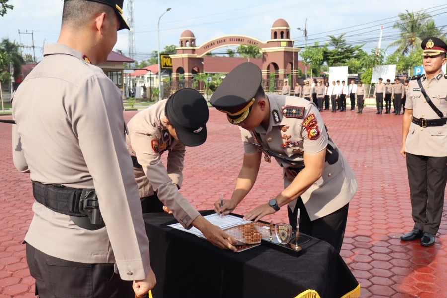 Kompol Ridho Perasetia Resmi Jabat Wakapolres Bengkalis, AKBP Fahrian Pimpin Langsung Sertijab
