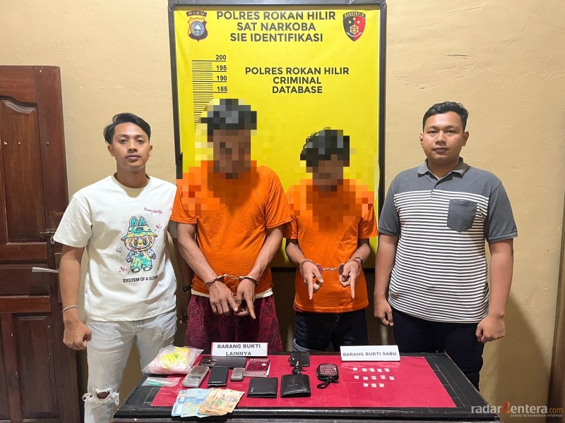 Polres Rohil Tangkap Dua Pria dengan Barang Bukti Butiran Kristal Seberat 1,96 Gram
