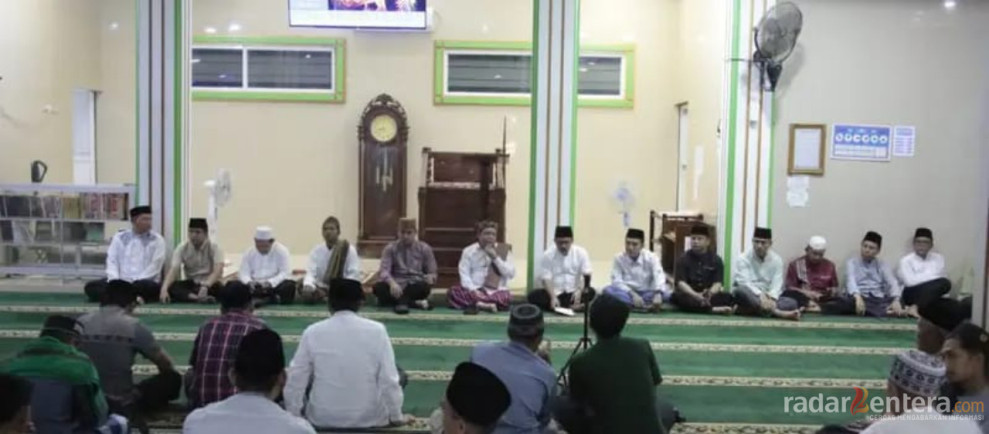 Buka Peringatan Malam Nuzulul Qur’an, Sekda Thamrin: Kuatkan Ukhuah Islamiah Melalui Semangat Gotong Royong