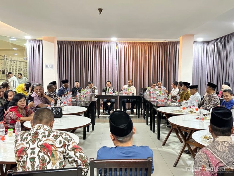 Bupati Rohil Silaturahmi dengan Tokoh Masyarakat 4 Kecamatan di Bagan Batu, Paparkan Program Prioritas 2026
