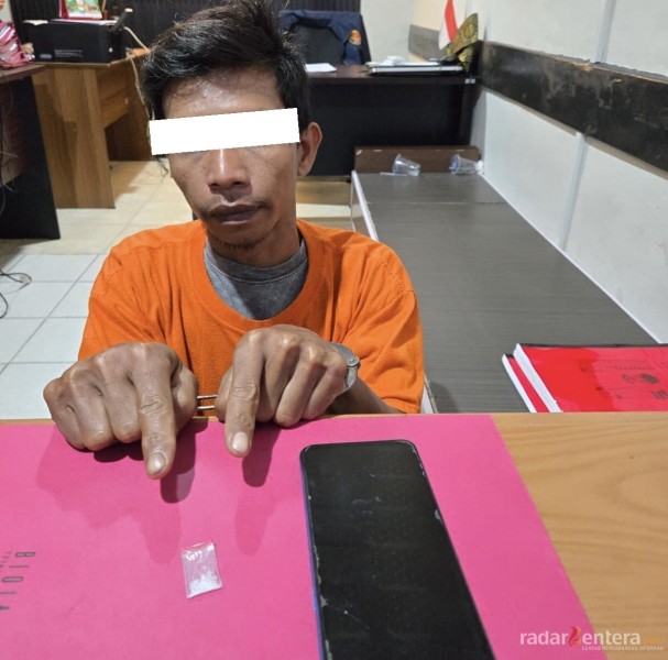 Polsek Bukit Batu Bongkar Peredaran Sabu di Siak Kecil, Dua Pelaku Diciduk