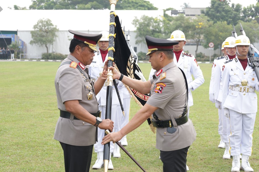 Welcome and Farewell Parade Polda Riau, Herry Heryawan Pamit dan Arman Achdiat Lanjutkan Kepemimpinan
