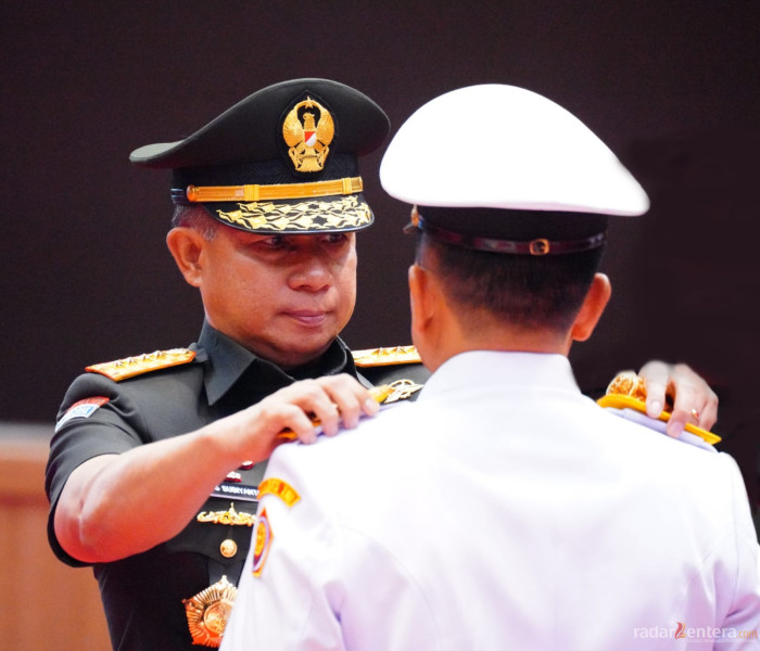 Panglima TNI Pimpin Sertijab Irjen TNI, Danjen Akademi TNI, Kabais TNI dan Aslog Panglima TNI