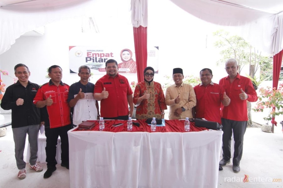 Hj. Dewi Juliani Gelar Sosialisasi Empat Pilar MPR RI Bersama Kader dan Pengurus PAC PDI Perjuangan Pekanbaru