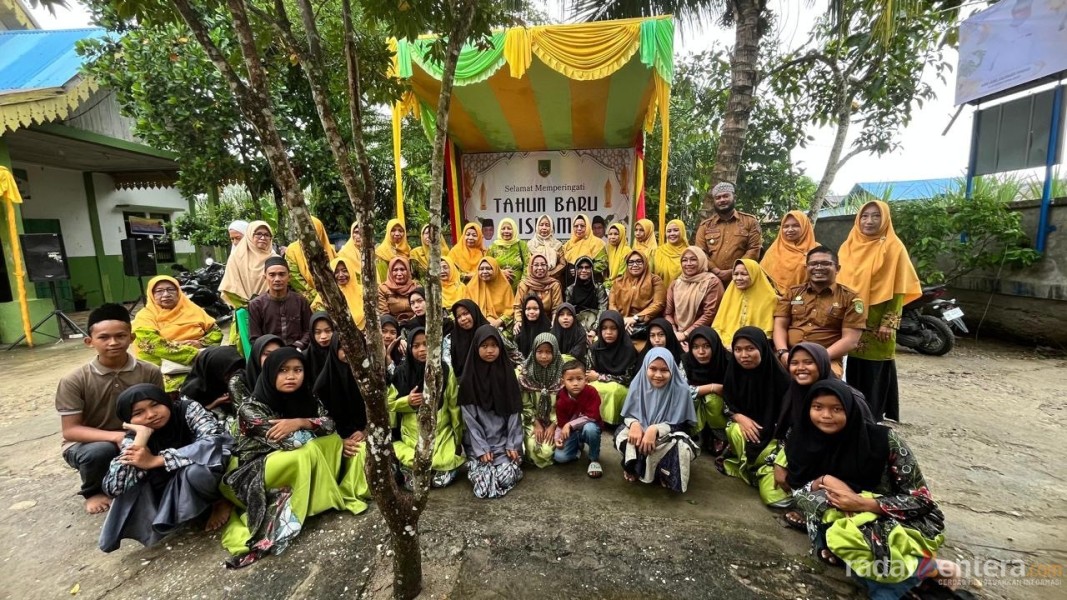 Bupati Rohil Salurkan Santunan Anak Yatim di Panti Asuhan Aisyiyah Bagan Siapiapi