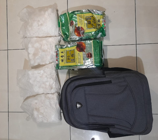 Gagalkan Transaksi Narkoba, Polda Riau Sita 2 Kg Sabu dan 1,8 Kg Heroin dari Tong Sampah Hotel