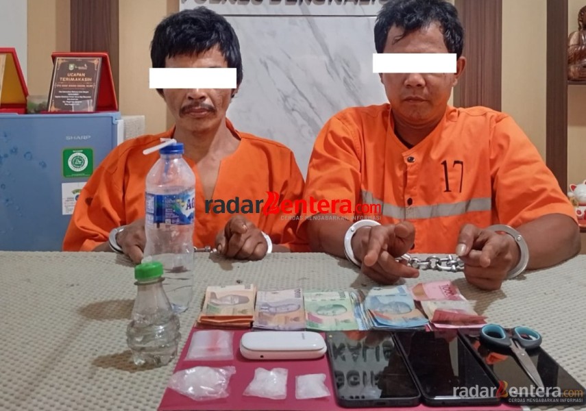 Digrebek di Kebun Sawit, Dua Pria Diciduk Polisi dengan 15,39 Gram Butiran Kristal