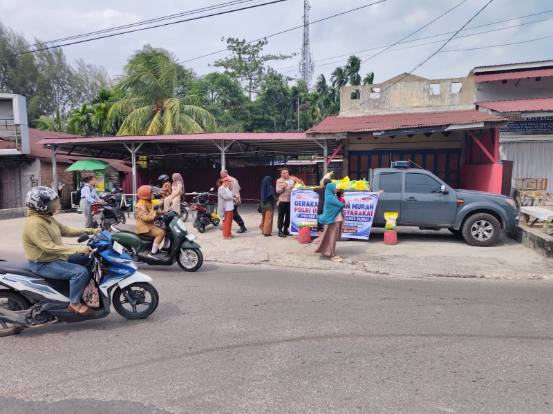 Operasi Pasar Pangan Murah Polsek Dumai Timur Diserbu Warga, 1 Ton Beras SPHP Ludes Terjual